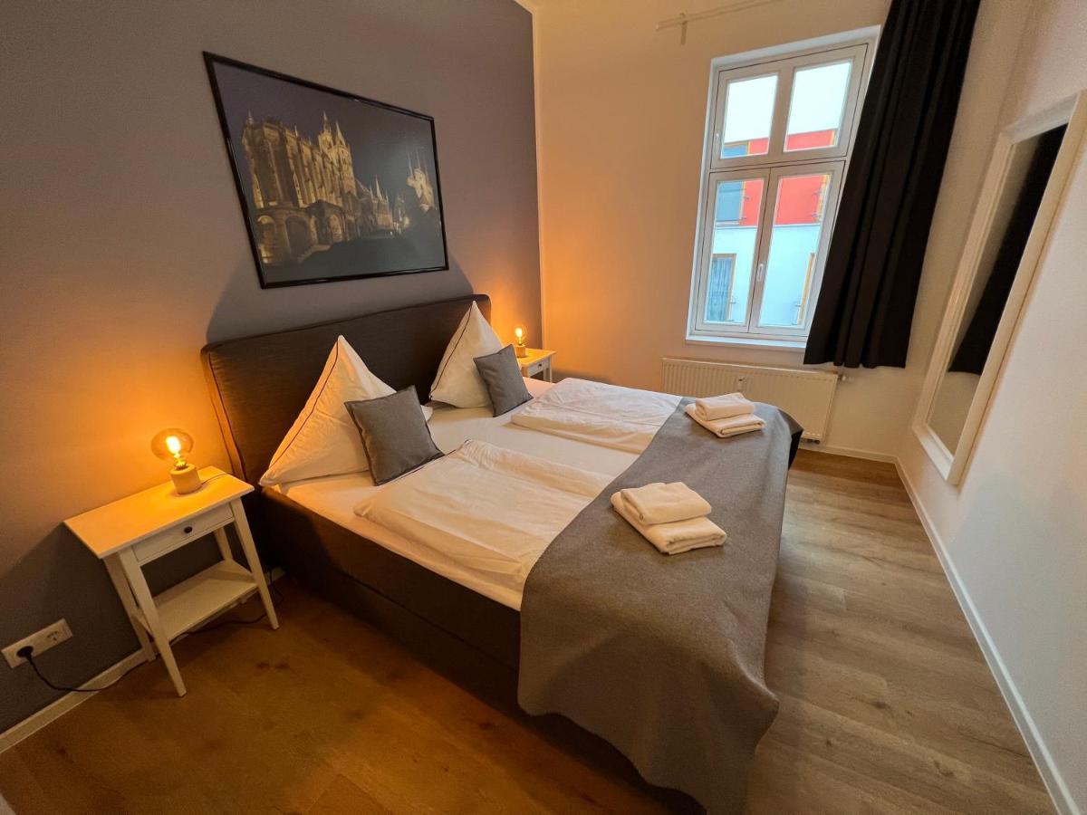 Altstadt Apartment *